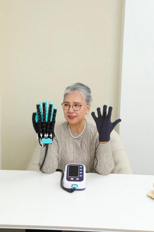 手部康復(fù)機器人（便宜的款）-